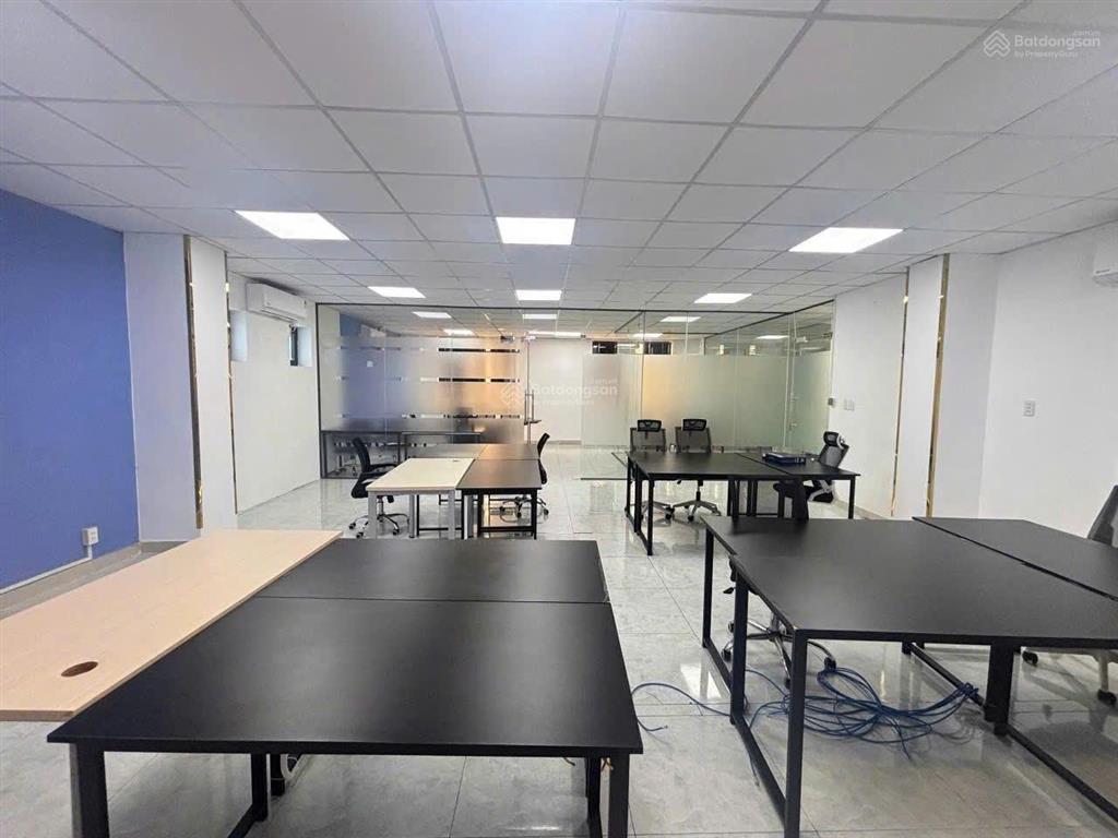 Cho thuê văn phòng 55m2 full nội thất hồ văn huê giá chỉ từ 11 triệu