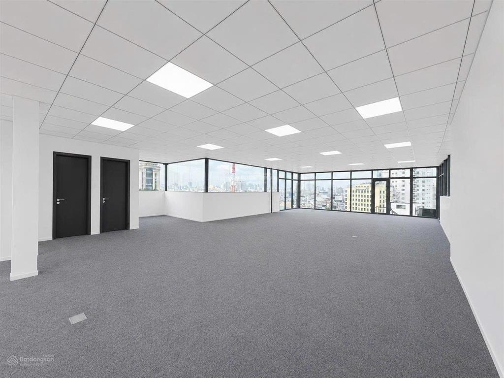 Cho thuê văn phòng 120m2 hoàng hoa thám giá chỉ từ 25 triệu