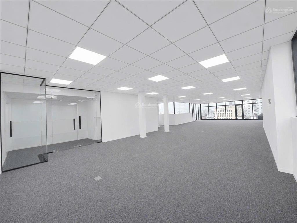 Cho thuê văn phòng 120m2 hoàng hoa thám giá chỉ từ 25 triệu