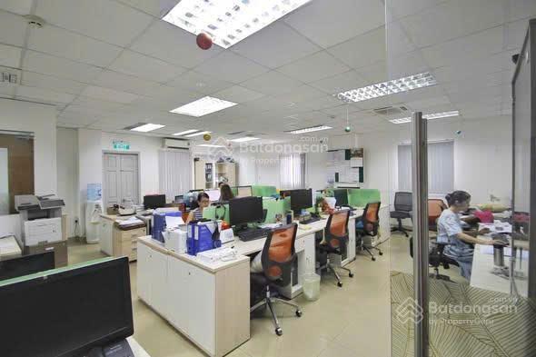 Cho thuê sàn văn phòng 110m2 k300 lê trung nghĩa tân bình  giá 17tr có nội thất
