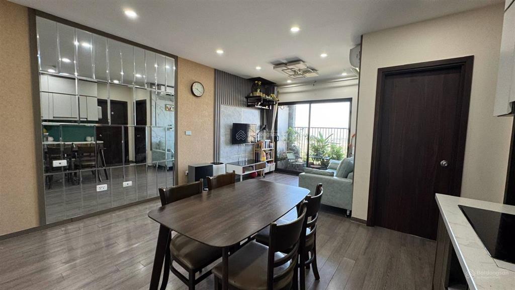Chính chủ cần bán căn hộ 54m2 giá chỉ 3,45 tỷ nổi bật trong dự án intracom riverside 0961 868 ***