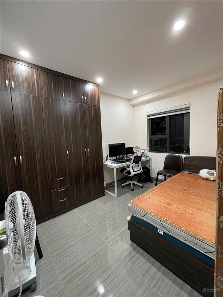 Căn hộ bán 2 phòng ngủ giá tốt thị trường 66m2, giá 4 tỷ 150 bao thuế phí sang tên