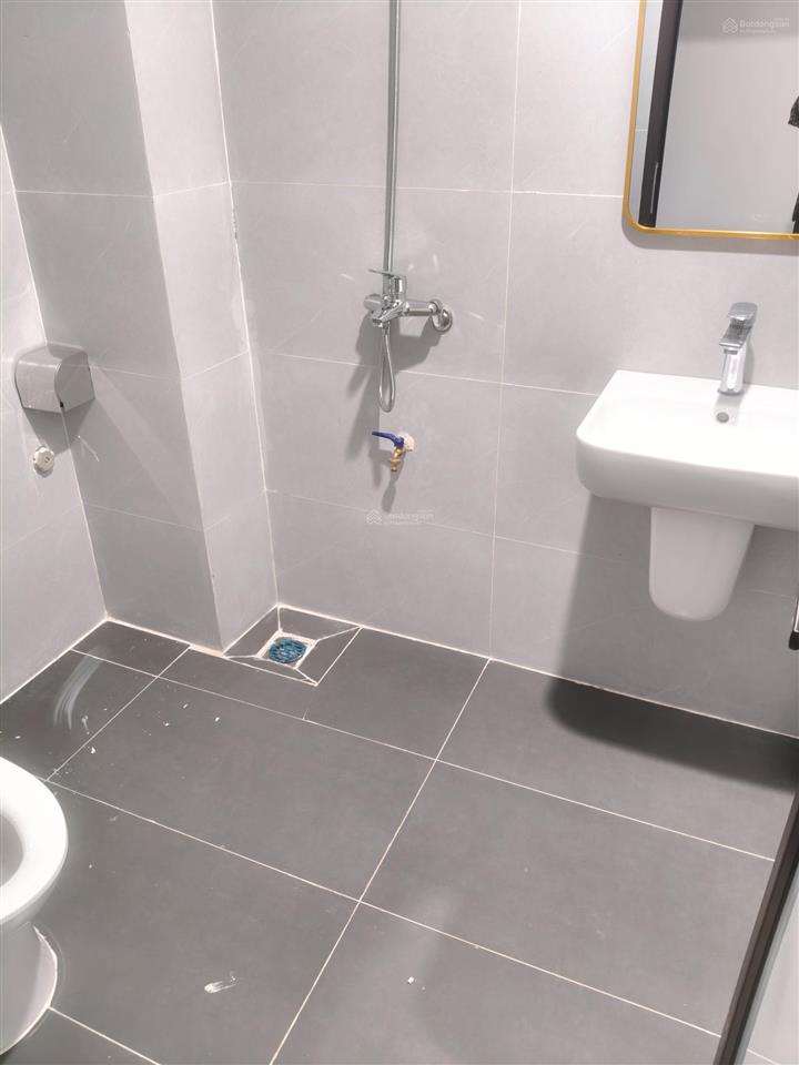 Hạ giá gấp! bán nhà đường la phù, đông la. 35m2*5t. mt 6m. xây mới. 3p. ba bước ra ô tô. nhỉnh 3 tỷ