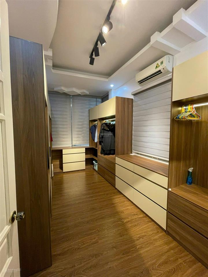 Cực hiếm! cho thuê nhà phố đào tấn, linh lang. ô tô đỗ cửa. ở, kd online đỉnh. 60m2*5t, 6pn