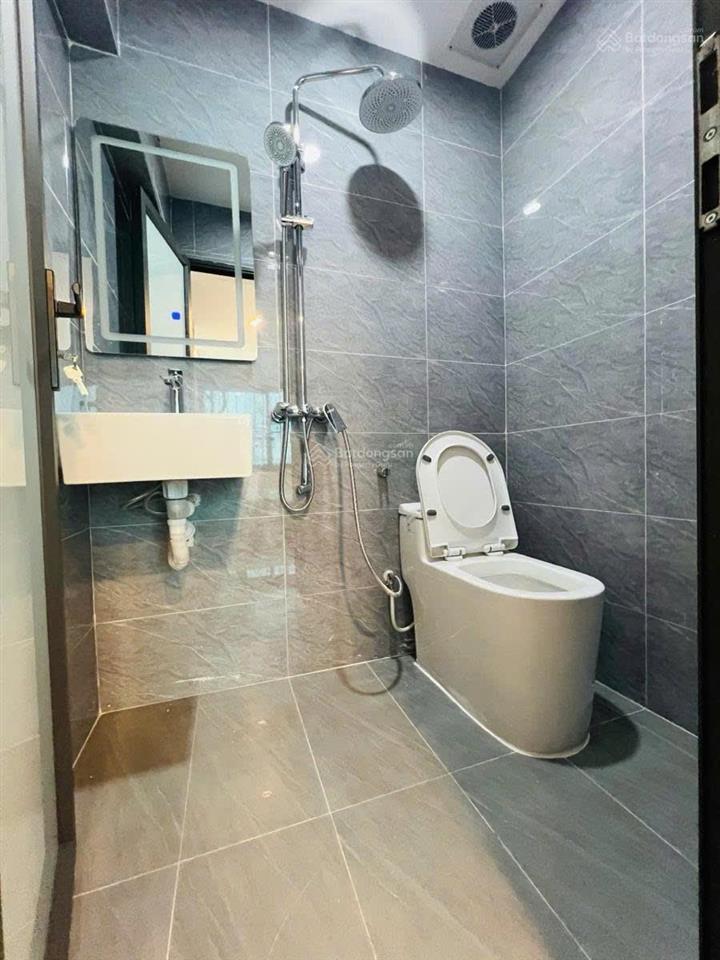 Cực hiếm! căn hộ tt đào tấn, linh lang. 85m2, 3pn, 2wc. full nội thất xịn sò. ba bước ra đường ô tô