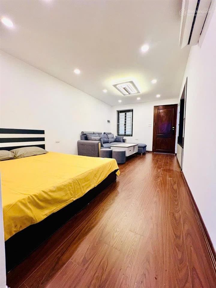 Cực hiếm! căn hộ tt đào tấn, linh lang. 85m2, 3pn, 2wc. full nội thất xịn sò. ba bước ra đường ô tô