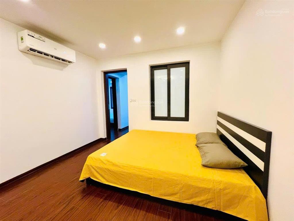 Cực hiếm! căn hộ tt đào tấn, linh lang. 85m2, 3pn, 2wc. full nội thất xịn sò. ba bước ra đường ô tô