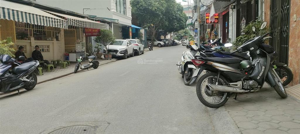 Đất mặt ngõ 279 đội cấn, ngọc hà, đường hè 12m. 2 mặt ngõ. ở, kd đỉnh. 55m2. mt 5m. đã có gpxd 8t