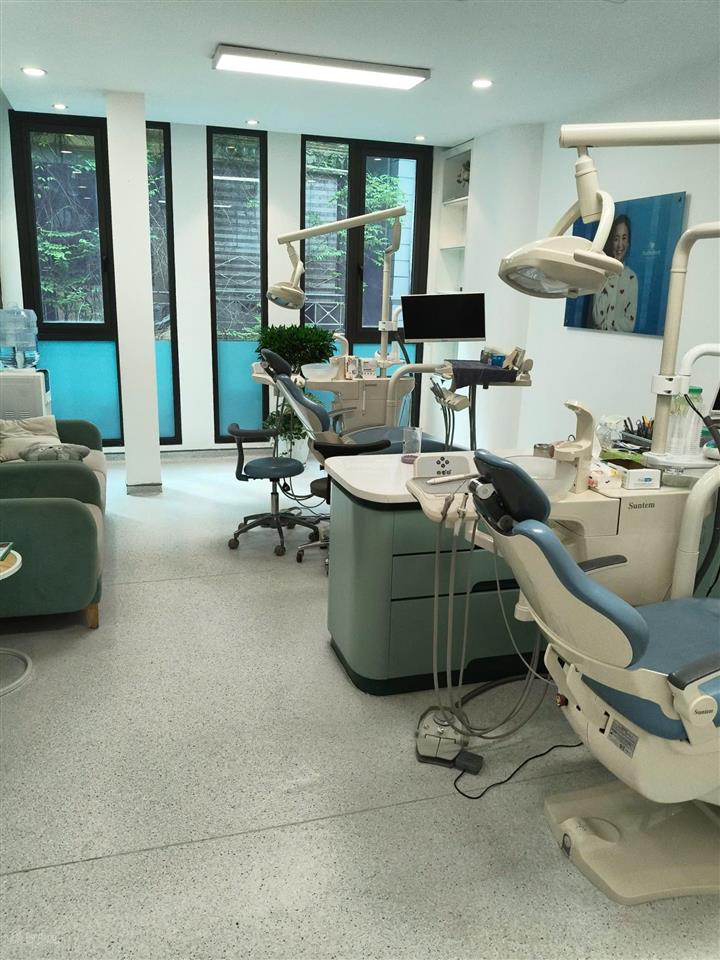 Hiếm! cho thuê nhà mặt phố vạn phúc, vạn bảo. đường hè 10m. 85m2 x 3 tầng. thang máy. kd đỉnh
