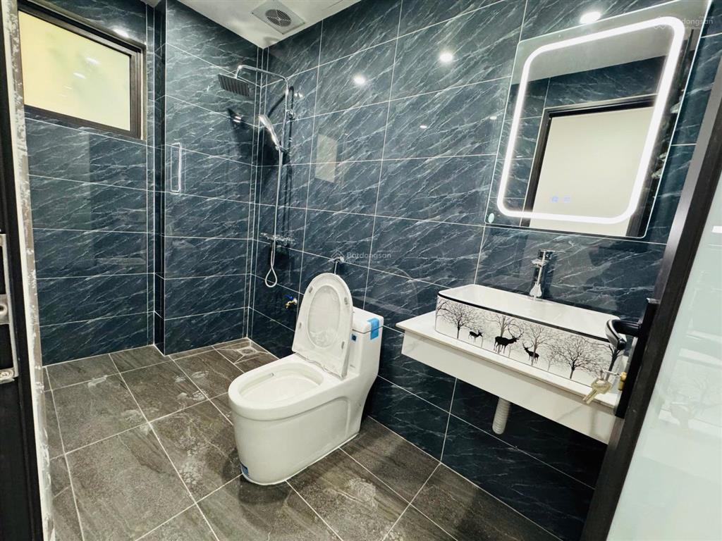Hiếm! bán nhà mặt phố ô chợ dừa, đê la thành mới. 35m² x 6t. mt 4,5m vỉa hè 6m. kd đỉnh. thang máy