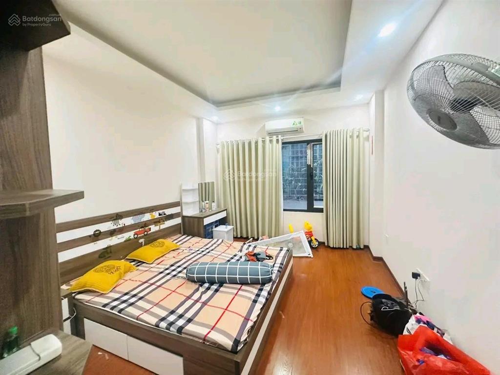 Hiếm! cho thuê nhà phố linh lang, đội cấn. ngõ 3m. 20m ra đường ô tô. 40m2 x 3,5t. 3pn. full đồ