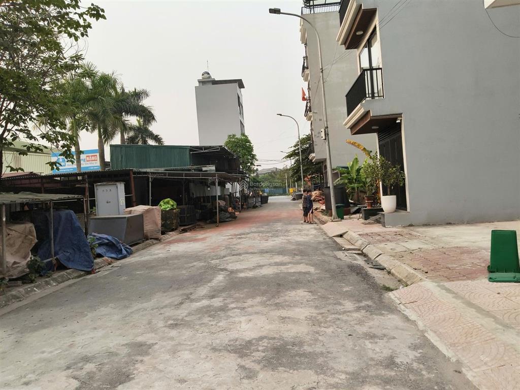Hiếm! đất vân lũng, yên lũng. vf3 đỗ cửa. 20m ra ô tô tránh. 79m2. mt 4m. xây ở, cty, căn hộ đỉnh