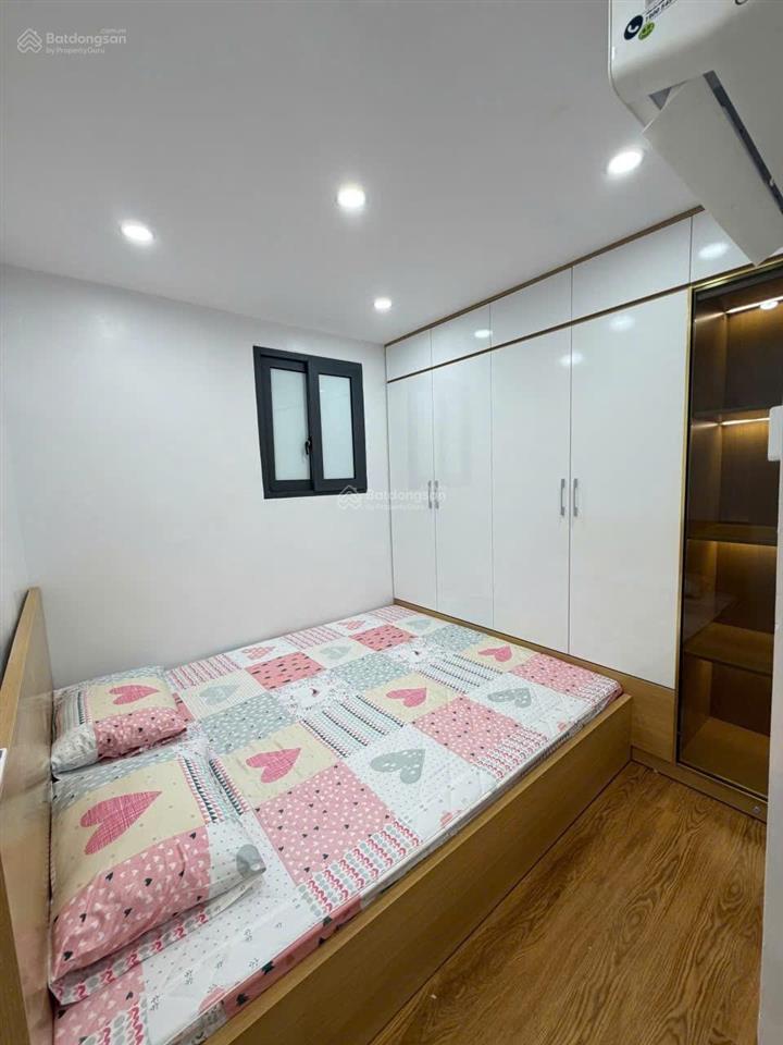 Chính chủ cho thuê chtt thành công, láng hạ, 65m2. 2pn, 2wc. full nội thất xịn sò. 2 thoáng