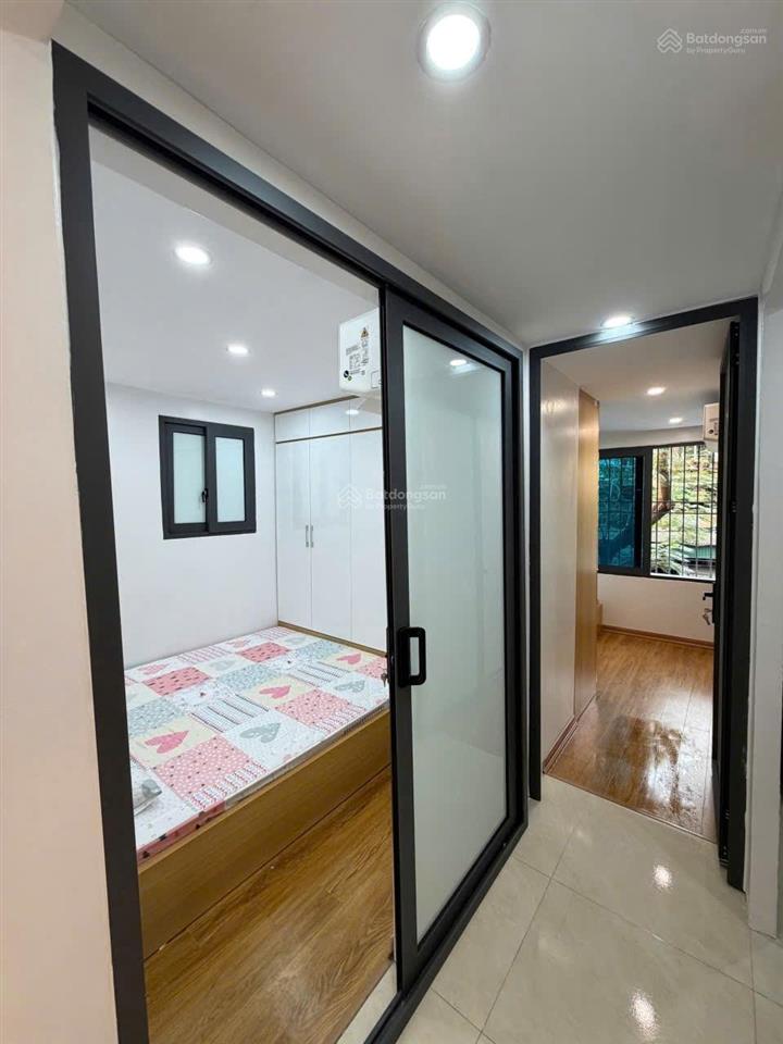 Chính chủ cho thuê chtt thành công, láng hạ, 65m2. 2pn, 2wc. full nội thất xịn sò. 2 thoáng