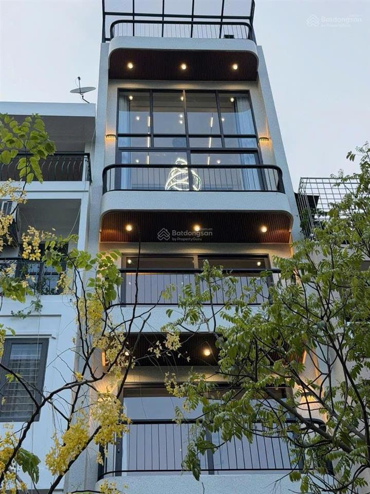 Cho thuê gấp nhà phố linh lang, đội cấn. ngõ 3m. 30m ra đường ô tô tránh. 40m2 x 5t. 3pn. full đồ