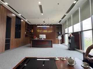 Cho thuê gấp sàn vp phố vạn bảo, vạn phúc. dt 80m2, 2 phòng, thang máy. ô tô tránh. vỉa hè rộng