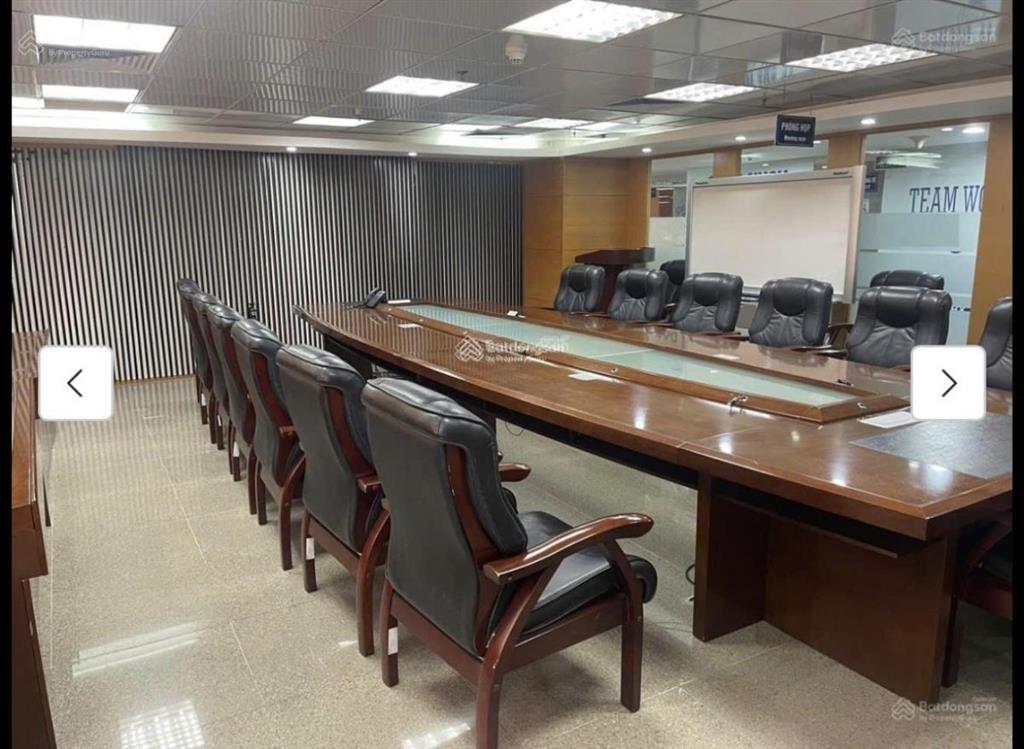 Cho thuê gấp sàn vp phố vạn bảo, vạn phúc. dt 80m2, 2 phòng, thang máy. ô tô tránh. vỉa hè rộng
