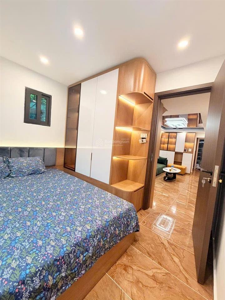 Cực đẹp! cho thuê chtt tầng 2 phố láng hạ, thành công. 85m2, 3pn, 2wc. đủ đồ cơ bản