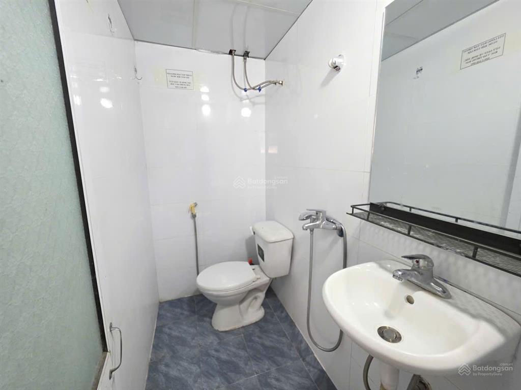 Hiếm! cho thuê nhà phố đội cấn, văn cao. vf3 đỗ cửa. dt 35m2*4t. 3pn, 3wc. đồ cơ bản