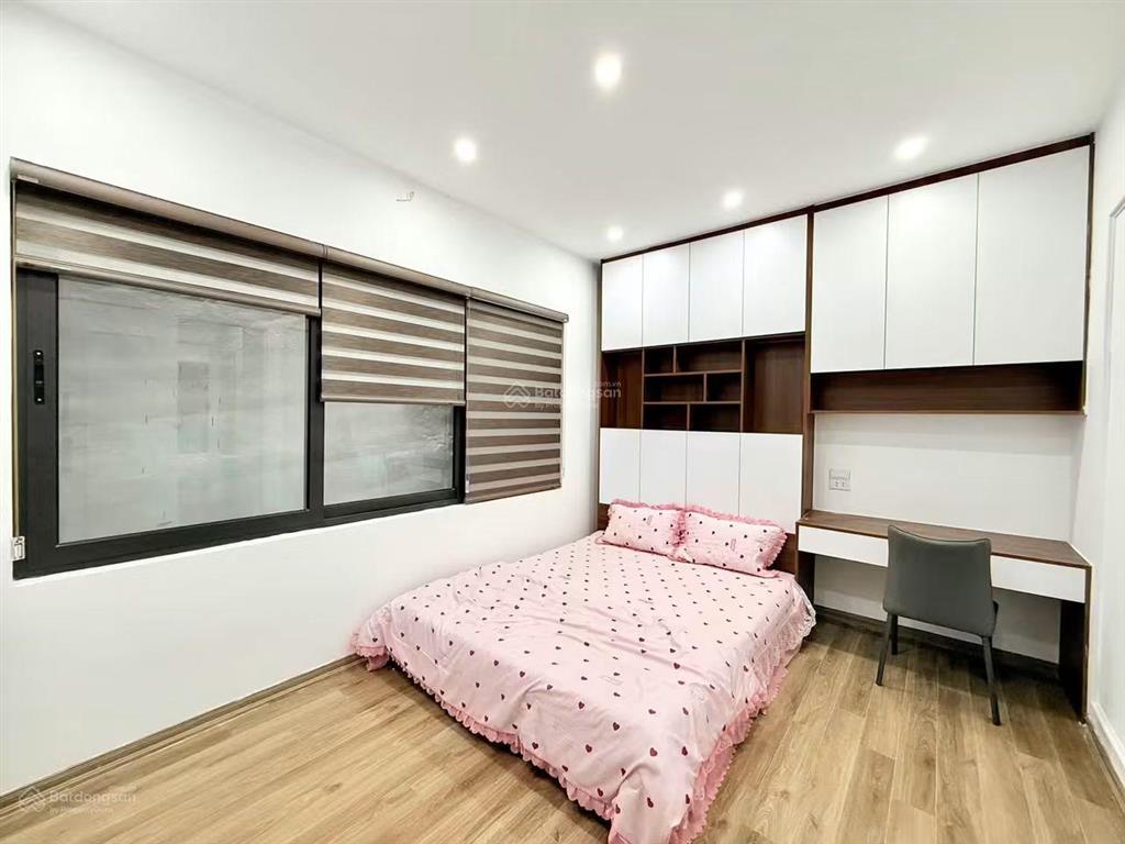 Cực ngon! bán nhà đường đội cấn, vạn bảo. 45m2*5tầng. mt 5,5m, ngõ 3m. ba bước ra phố, ở, kd online