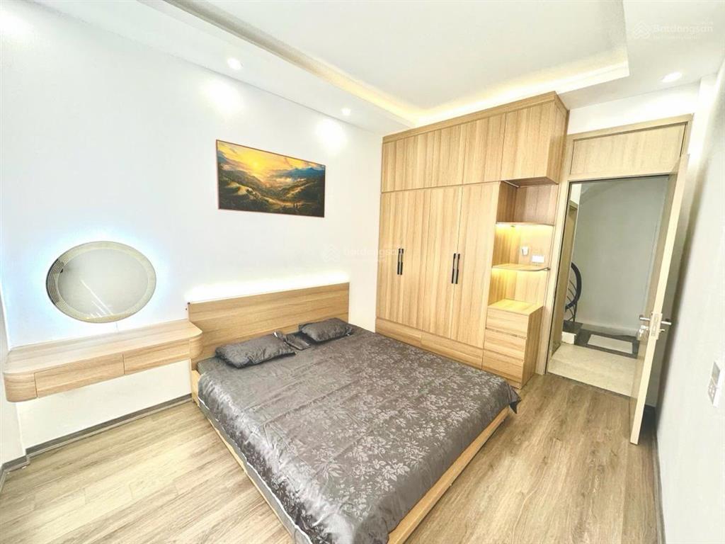 Cực ngon! bán nhà đường đội cấn, vạn bảo. 45m2*5tầng. mt 5,5m, ngõ 3m. ba bước ra phố, ở, kd online