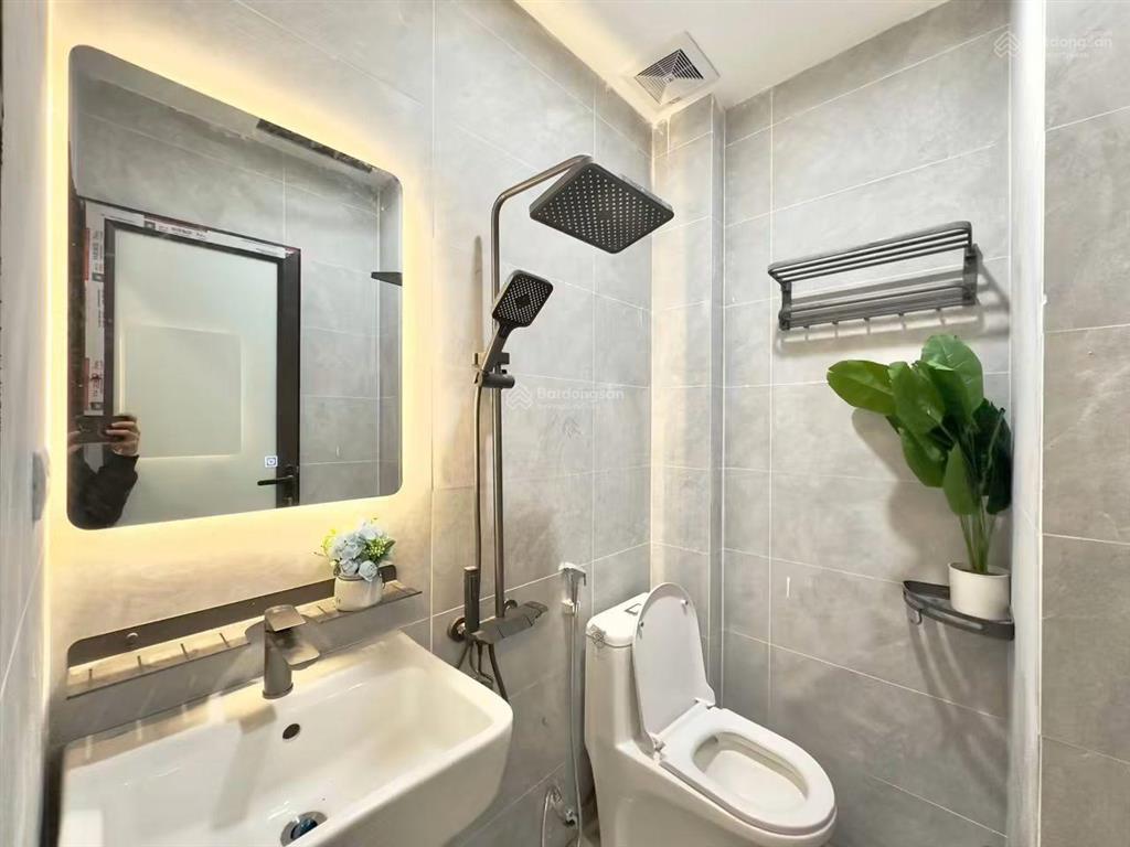 Cực ngon! bán gấp tòa chdv ngọc khánh, nguyễn công hoan. 80m2*7 tầng, 17pnkk. dòng tiền 100tr/tháng