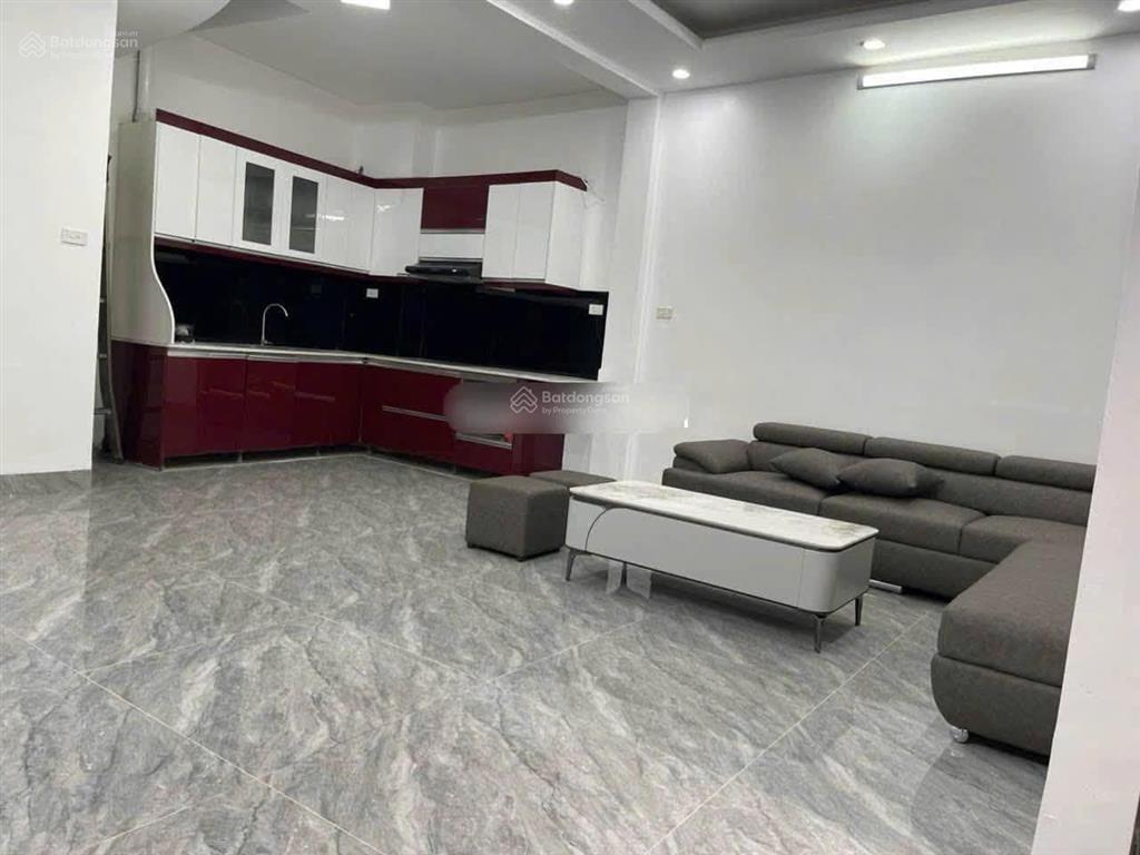Cực đẹp! cho thuê nhà phố đào tấn, linh lang. 45m2*5t. 3pn. đủ đồ cơ bản phù hợp ở, bán hàng online