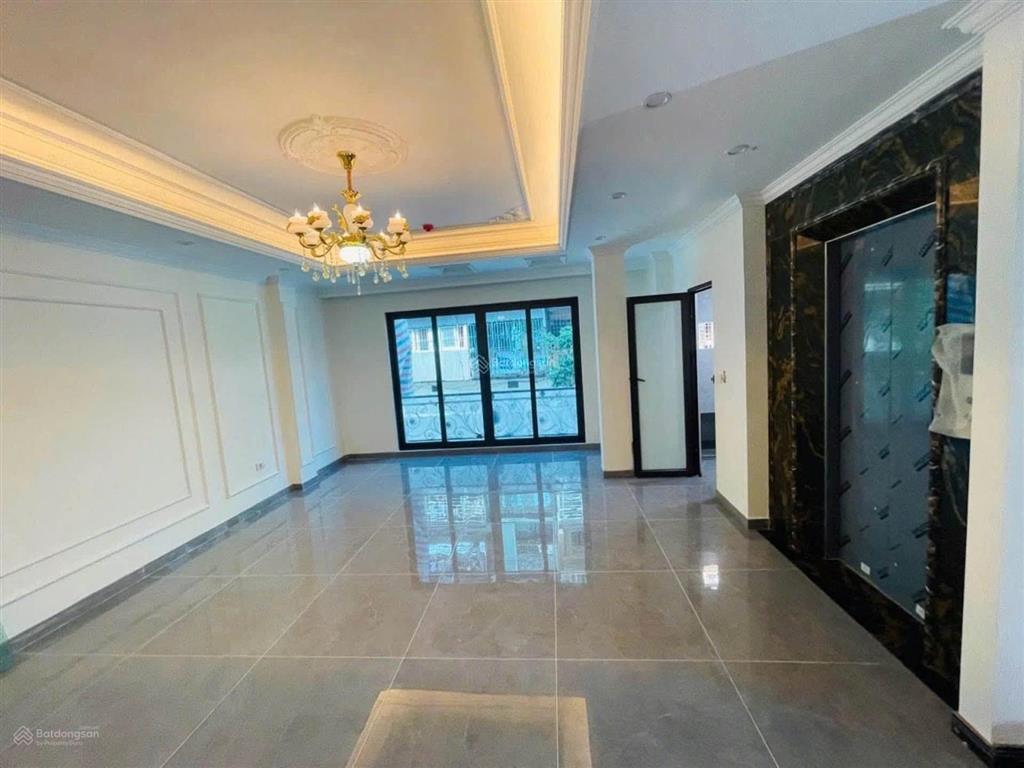 Cực ngon!bán gấp nhà đường yên lũng, phú vinh. 70m2*7tầng. mt 6m. lô góc. 3 mặt đường 8m.ở, kd đỉnh