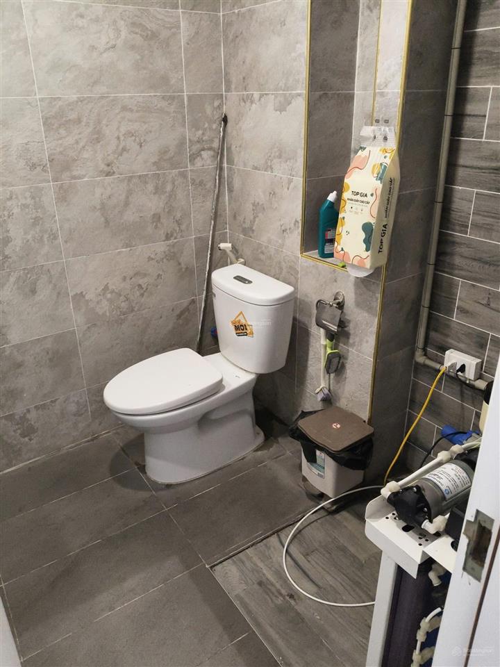 Cho thuê gấp nhà phố vĩnh phúc, đội nhân. 50m2*3t. 3pn. full nội thất. ba bước ra đường ô tô tránh