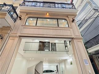 Cực đẹp! cho thuê nhà phố nguyễn chí thanh, chùa láng. 70m2*5t, 6pn. đường hè 6,5m. nhà mới