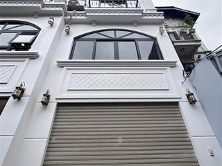 Hiếm!cho thuê nhà phố đào tấn, linh lang. 65m2*5t. 5pn. thang máy. đường hè 8m. ở, vp, cty, kd đỉnh