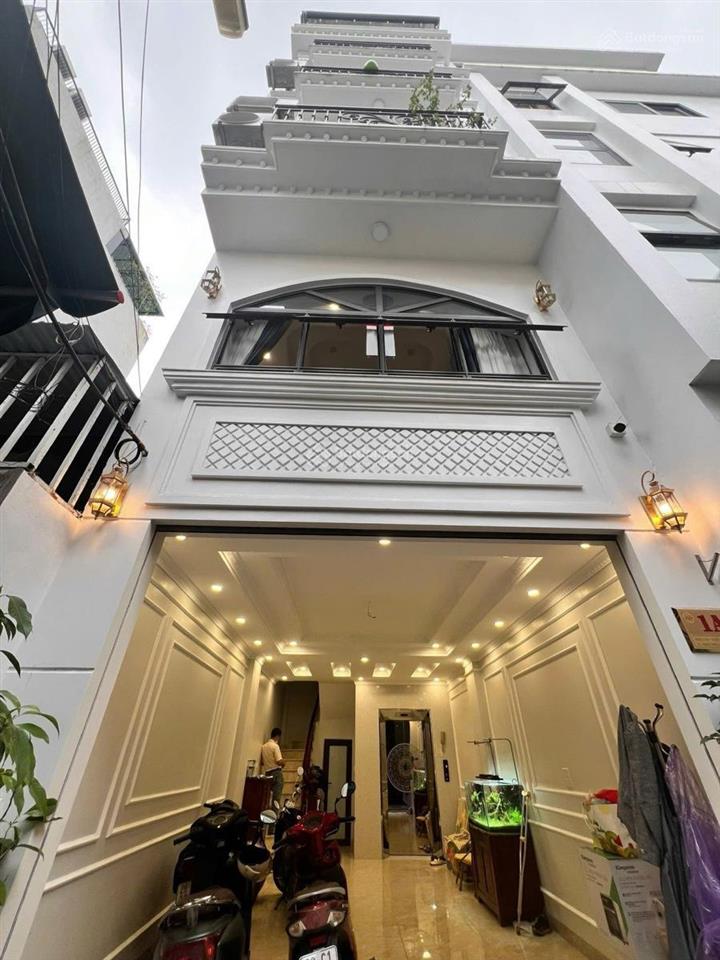 Hiếm! cho thuê gấp nhà phố văn cao, liễu giai. 50m2*5t. đường hè 6,5m. 5pn. ngõ thông, ô tô tránh