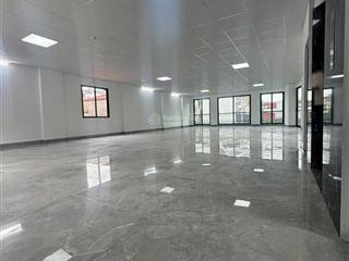Hiếm! cho thuê gấp nhà 1 tầng đường nguyễn chí thanh, chùa láng. dt 100m2. đường hè 10m. kd đỉnh