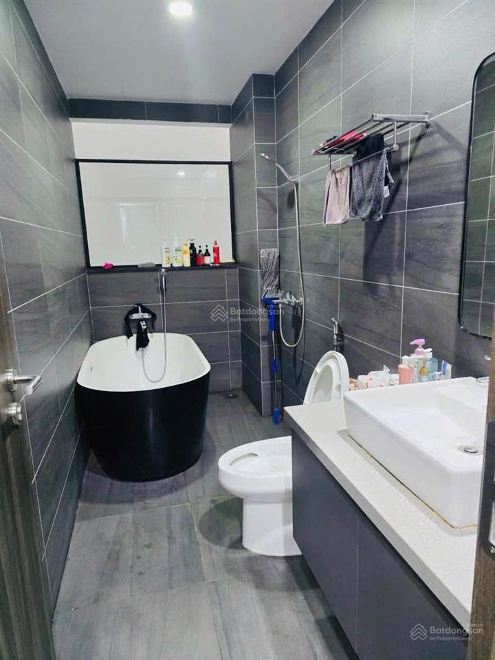 Hiếm! cho thuê nhà phố linh lang, đào tấn 150m2*3tầng. mt 10m. ô tô đỗ cửa. kd nhà hàng, cafe đỉnh