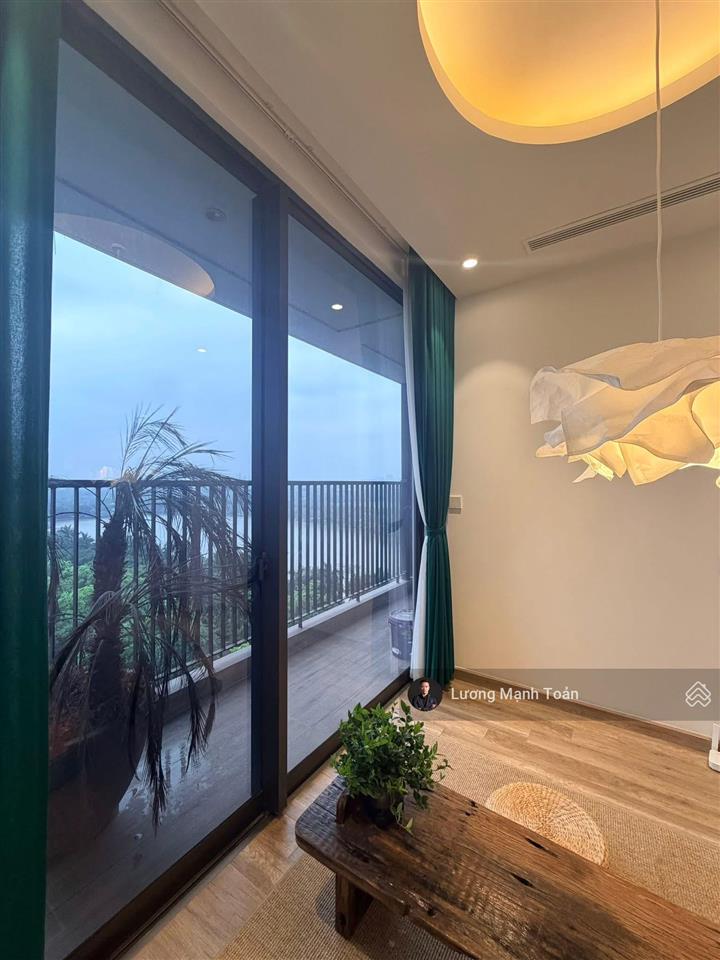 Bán gấp căn hộ chung cư landmark ecopark 2pn2wc dt 73m2 hoàn thiện full nội thất ở ngay được sẵn sổ