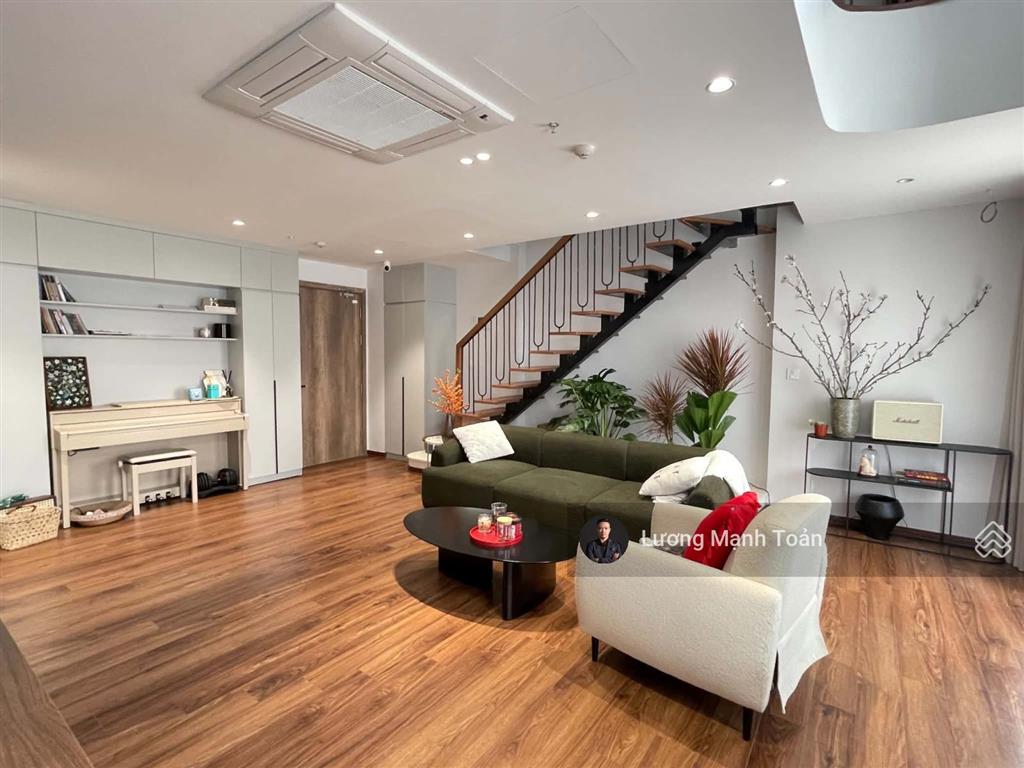 Căn hộ 2 tầng cao cấp sky villa dt 110m2 tại swanlake ecopark hoàn thiện đẹp full nội thất sẵn sổ