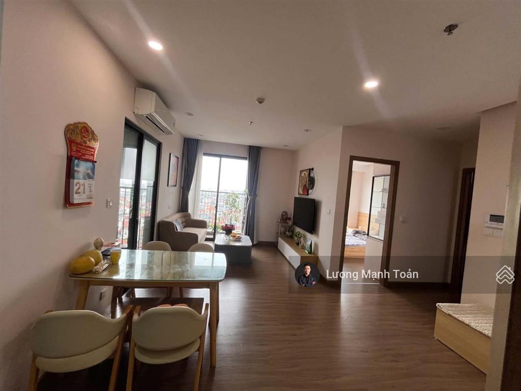Chung cư sky oasis ecopark dt 68m2, 2pn, 2wc view sông hồng full nội thất cần bán ngay trong tháng