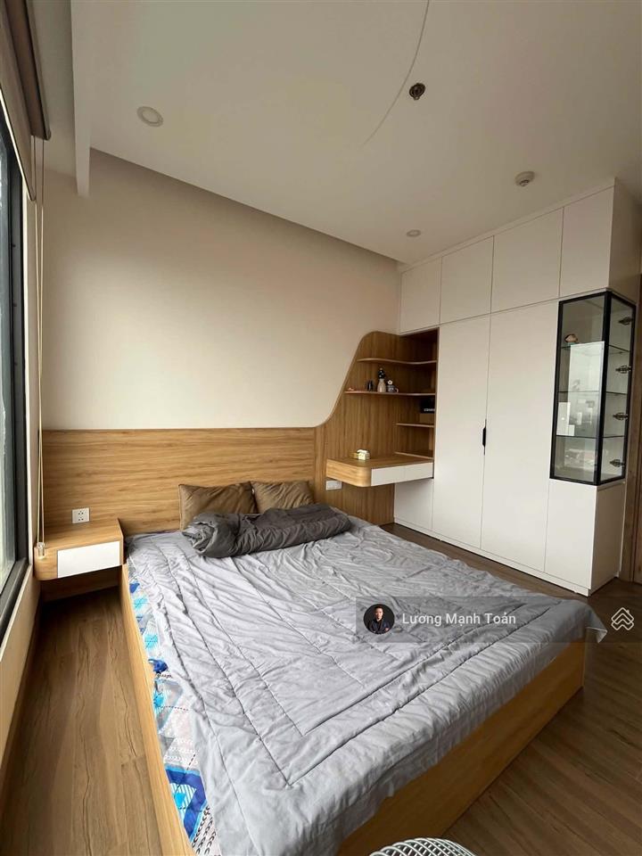 Chung cư sky oasis ecopark dt 68m2, 2pn, 2wc view sông hồng full nội thất cần bán ngay trong tháng