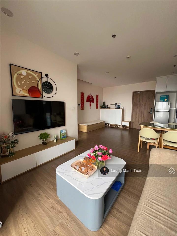 Chung cư sky oasis ecopark dt 68m2, 2pn, 2wc view sông hồng full nội thất cần bán ngay trong tháng