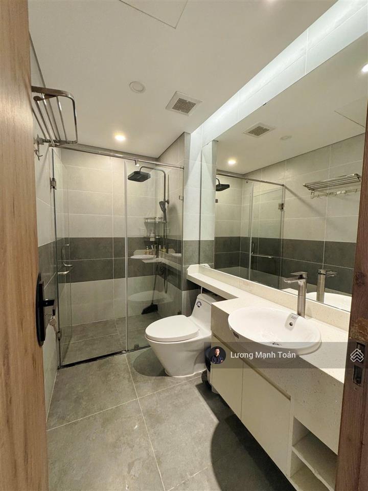 Bán gấp căn chung cư 2pn2wc toà sky oasis ecopark dt68m2 full nội thất đẹp view sông hồng thơ mộng
