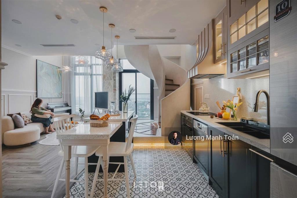 Căn hộ 93m2 duplex 2 tầng trần cao 7,2m hoàn thiện full nội thất cực kỳ tâm huyết view tuyệt đẹp