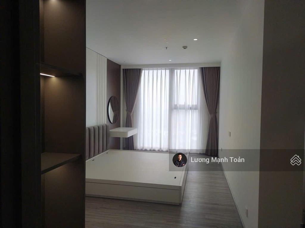 Bán căn hộ 3pn, 2wc, dt121m² tại tòa skyforest ecopark đã hoàn thiện đủ đồ chỉ việc về ở