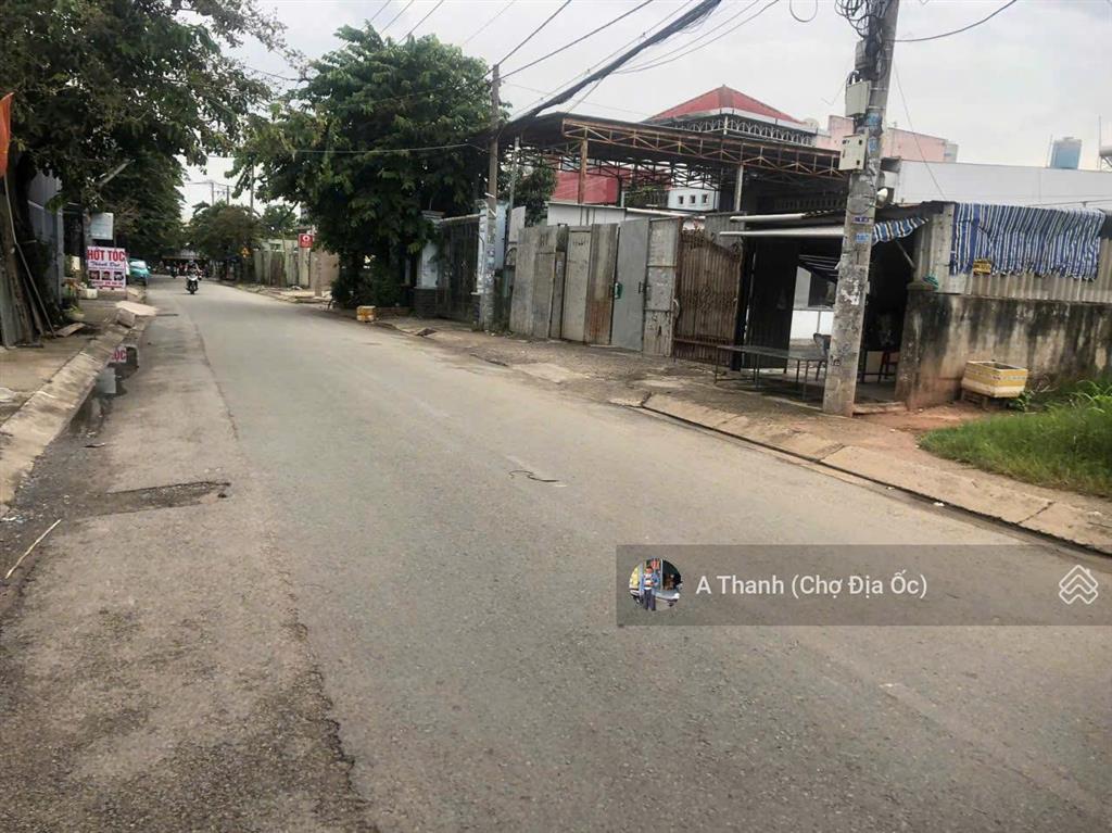 Đất thổ cư mặt tiền đường nhựa thông, gần chợ đầu mối  hóc môn
