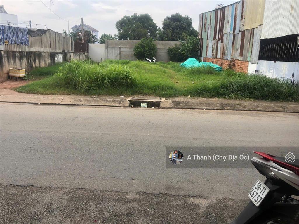 Đất thổ cư mặt tiền đường nhựa thông, gần chợ đầu mối  hóc môn