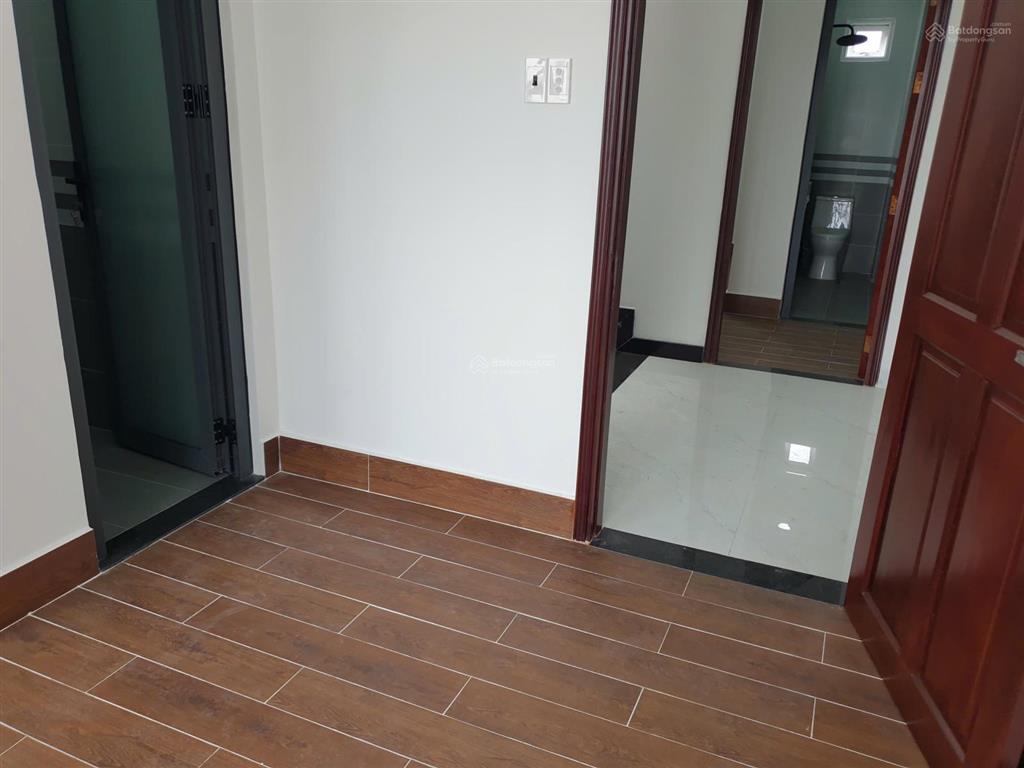Nhà phố xinh 2 lầu 5m*16m, đường 10m thông, gần chợ đại hải hóc môn