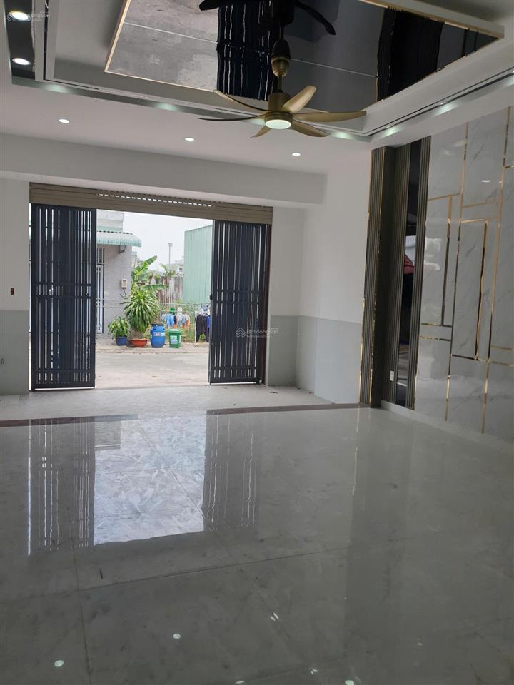 Nhà phố xinh 2 lầu 5m*16m, đường 10m thông, gần chợ đại hải hóc môn