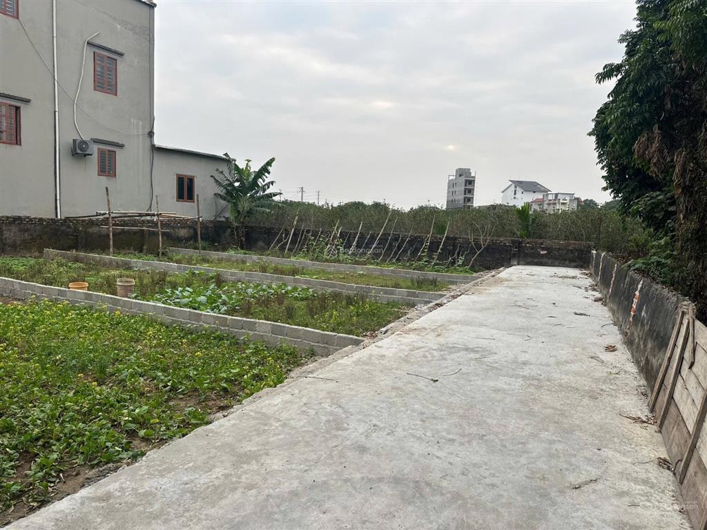 Siêu phẩm 71m2 đất ở tại đan kim  văn giang  hưng yên sát vách sân bóng đá pvf mở rộng 60.00