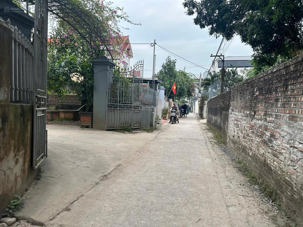 Siêu phẩm 71m2 đất ở tại đan kim  văn giang  hưng yên sát vách sân bóng đá pvf mở rộng 60.00