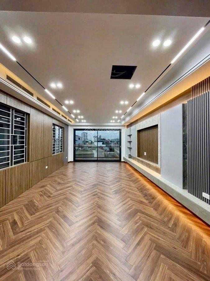 Mặt phố trung phụng  xã đàn 52m2  7 tầng thang máy vỉa hè rộng, kinh doanh chỉ 35 tỷ