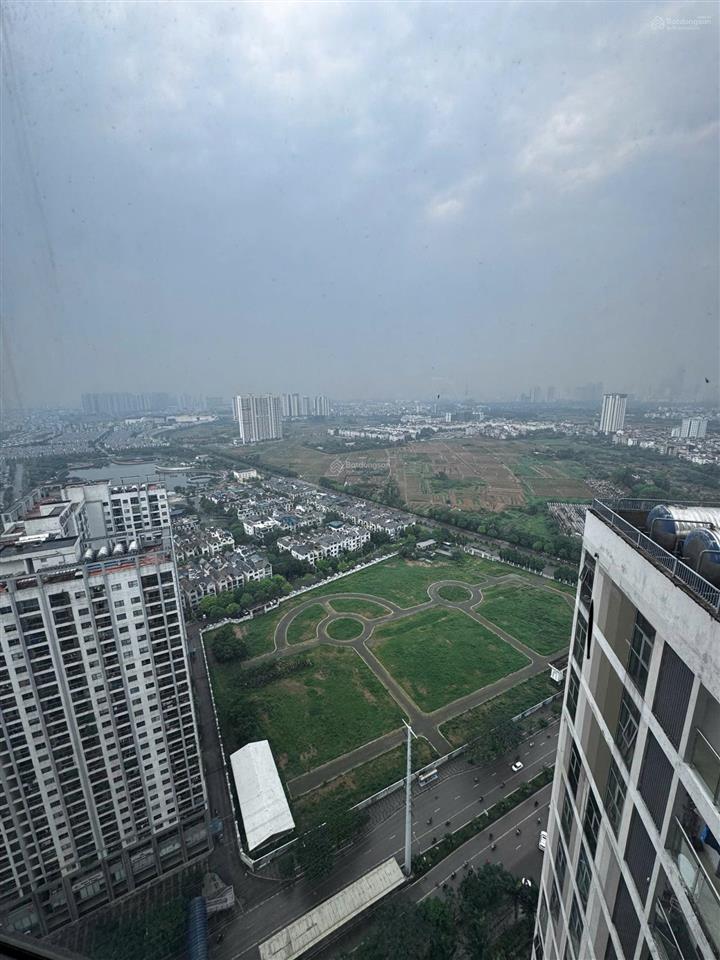 Một trong số ít 1 căn 2 ngủ tại hpc 105 landmark 78m view công viên nhỉnh 5 tỷ